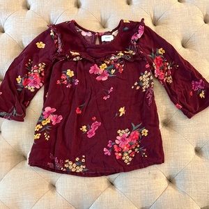 🦄Girls 14 Wine color top with pattern